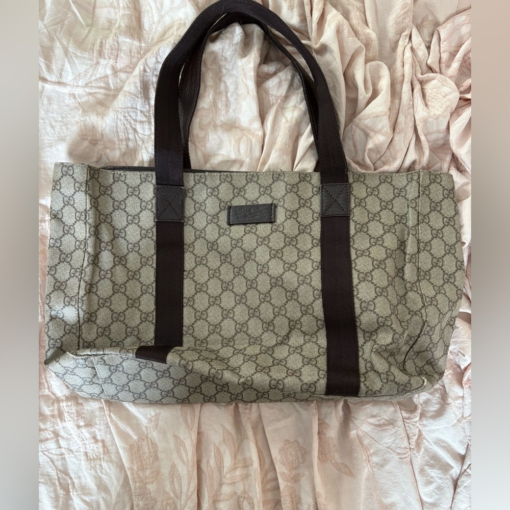 Gucci coasted canvas minor rubs no tears see pics